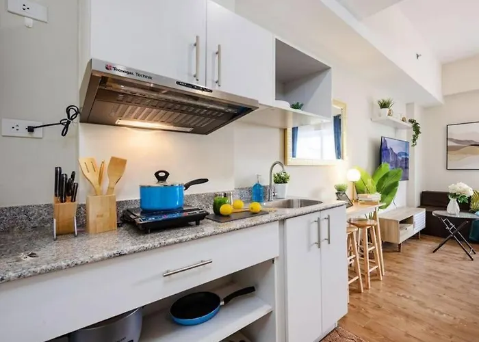 Apartment 309b Condotel Near Airport &mall,pool,gym,netflix *