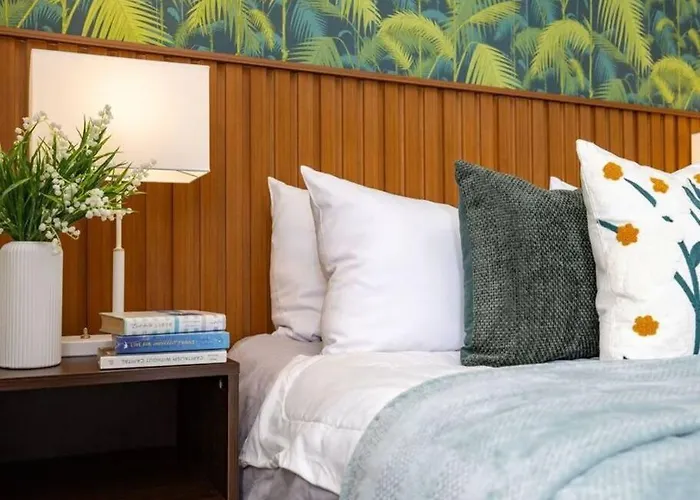 309b Condotel Near Airport &mall,pool,gym,netflix * Lapu-Lapu City