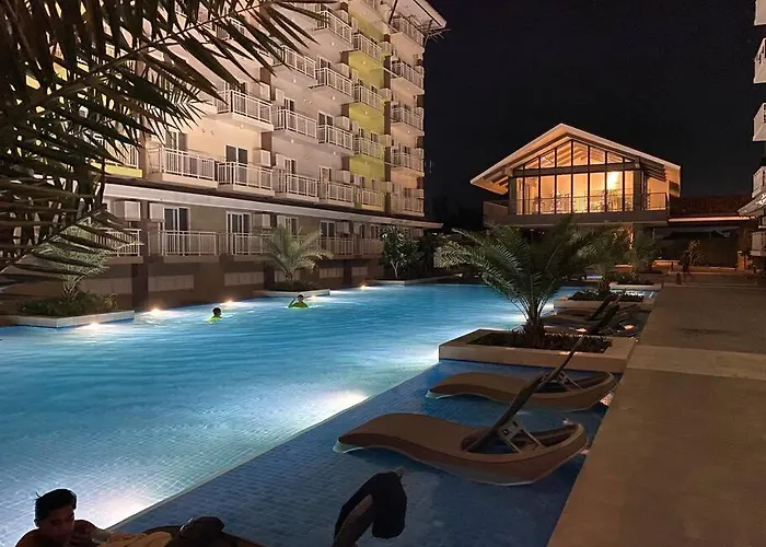 309b Condotel Near Airport &mall,pool,gym,netflix Apartment *