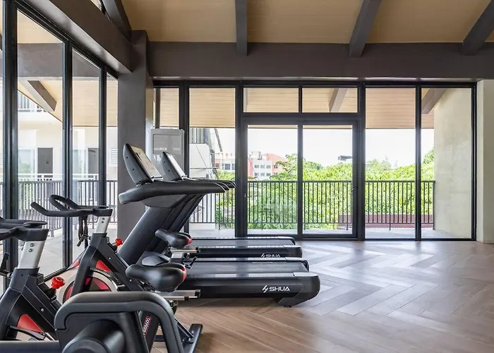 309b Condotel Near Airport &mall,pool,gym,netflix Lapu-Lapu City